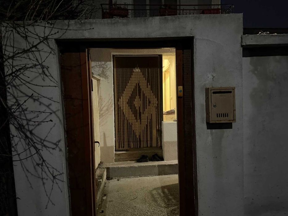 ТОП оферта! Етаж от къща с голям двор в гр. Божурище