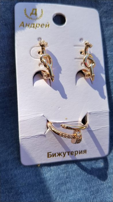 Наборы серёжки красивые, медицинский