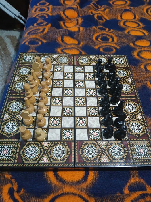 Сирийски Шах и табла
