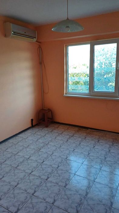 Продава се Четиристаен апартамент в Варна, Младост 1 - 82 кв.м за 1525 €/кв.м - Снимка #1