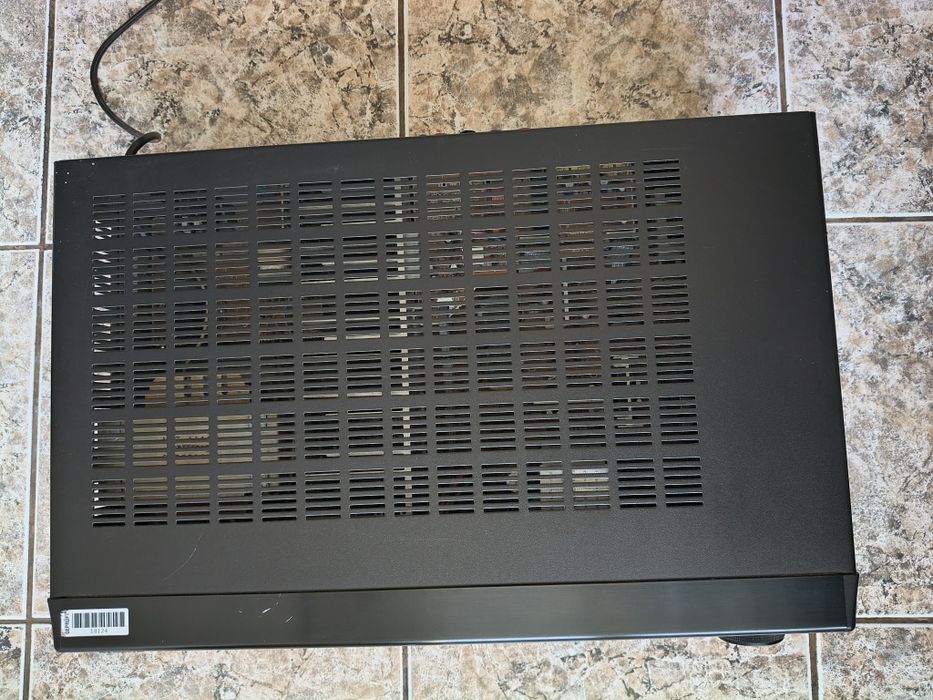 ONKYO.Тунер усилвател.