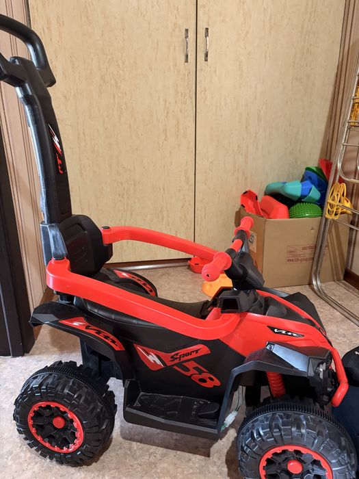 Детская машина срочно продам