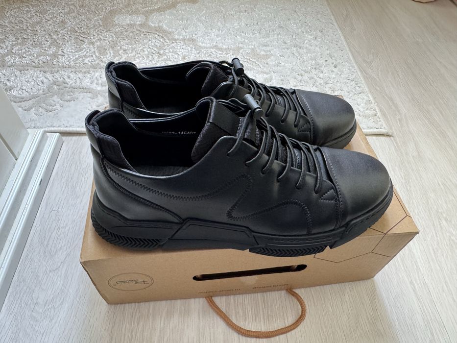 Продам обувь Respect