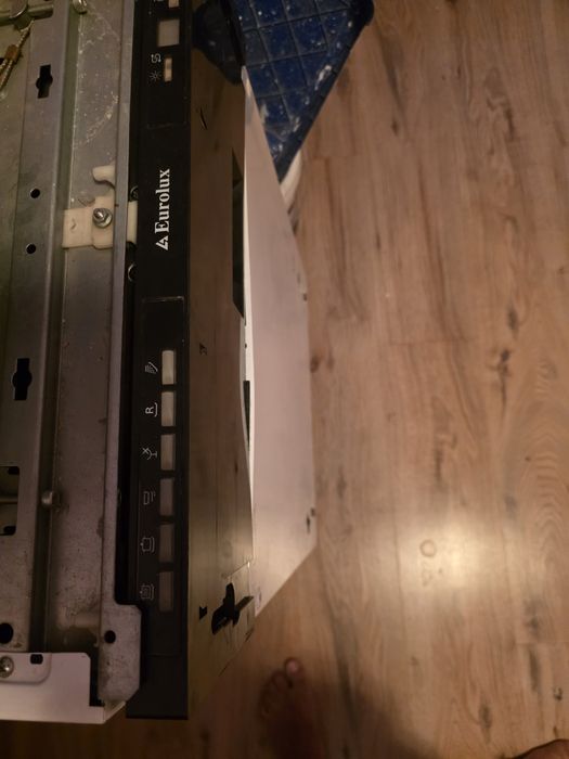 Съдомиялна за вграждане Eurolux DW9-CBE7 на части