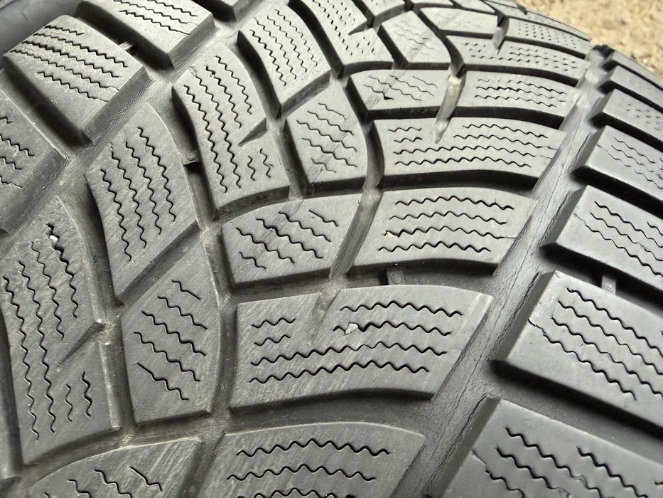 2x Anvelope iarna 235/50 r17 M+S - GoodYear Ultra Grip Performance gen