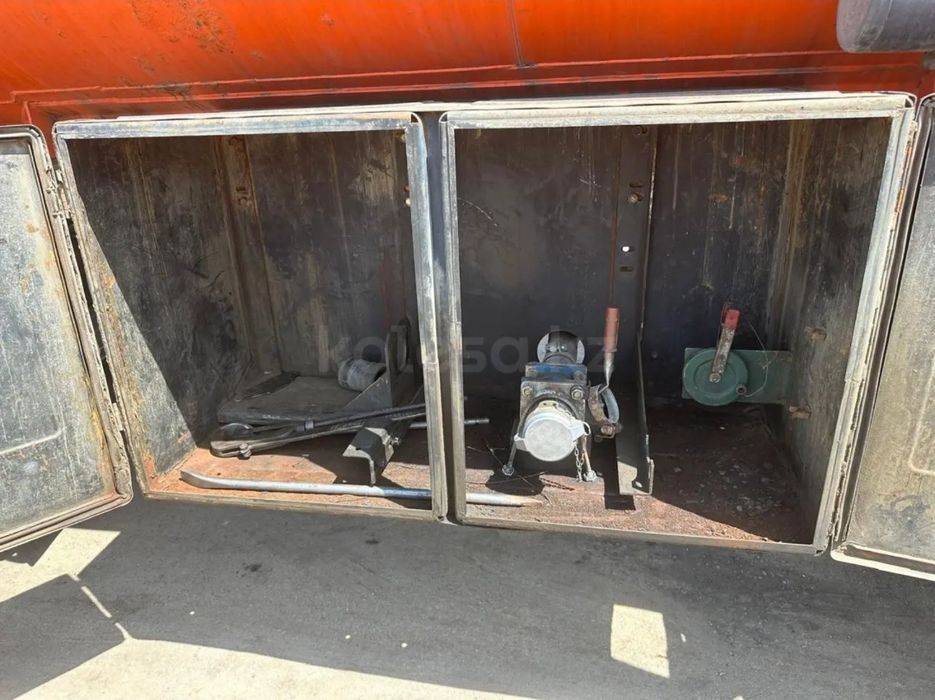 полуприцеп НефАЗ 28м3