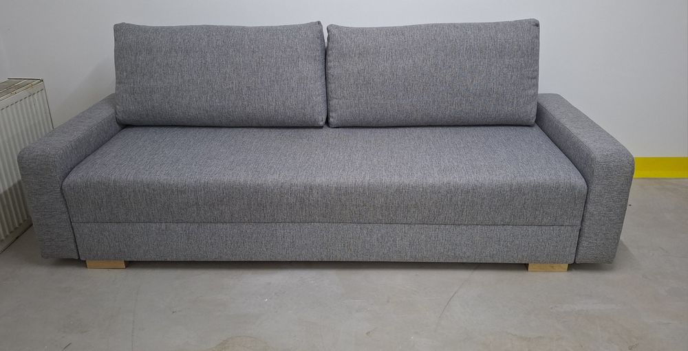 Canapea extensibila cu ladă stare bună 450lei