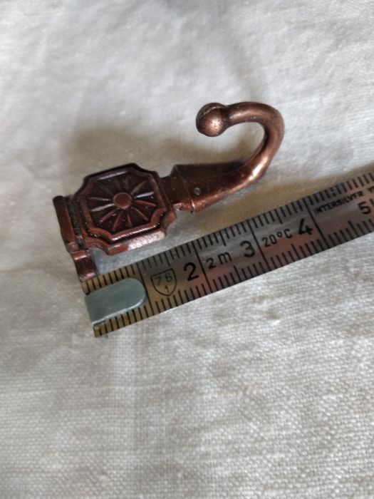 Новые крючки на полку