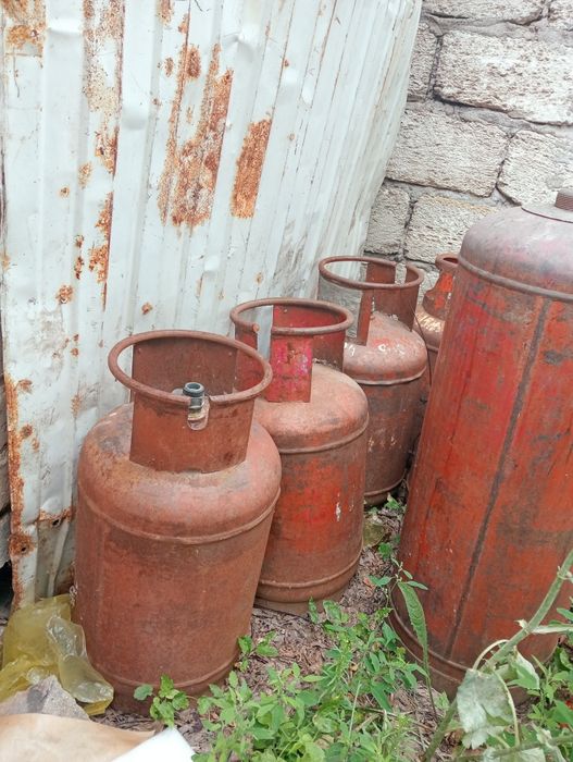 Продам газовые баллоны