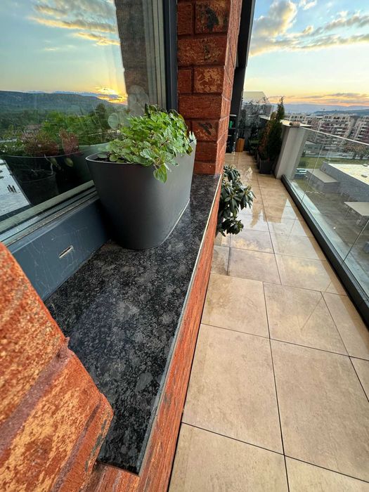 Pervaze geamuri interior si exterior din marmura si granit