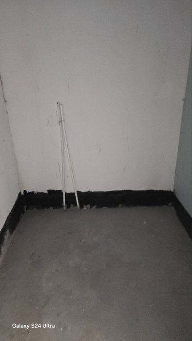 Урикзор резиденс мажмуасида , 2 хонали уй сотилади . Кадастри бор