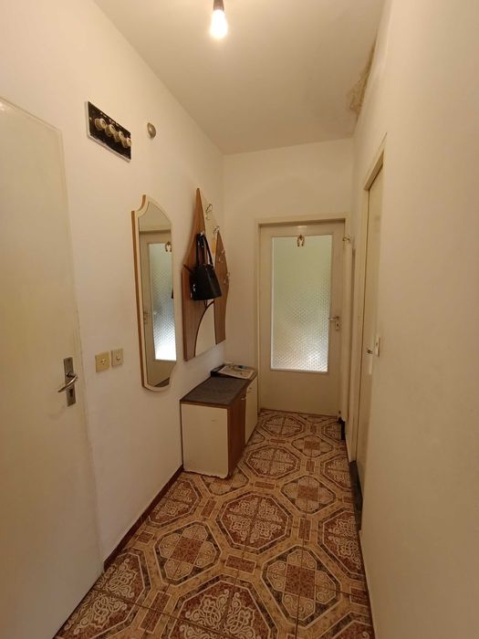 двустаен апартамент под наем