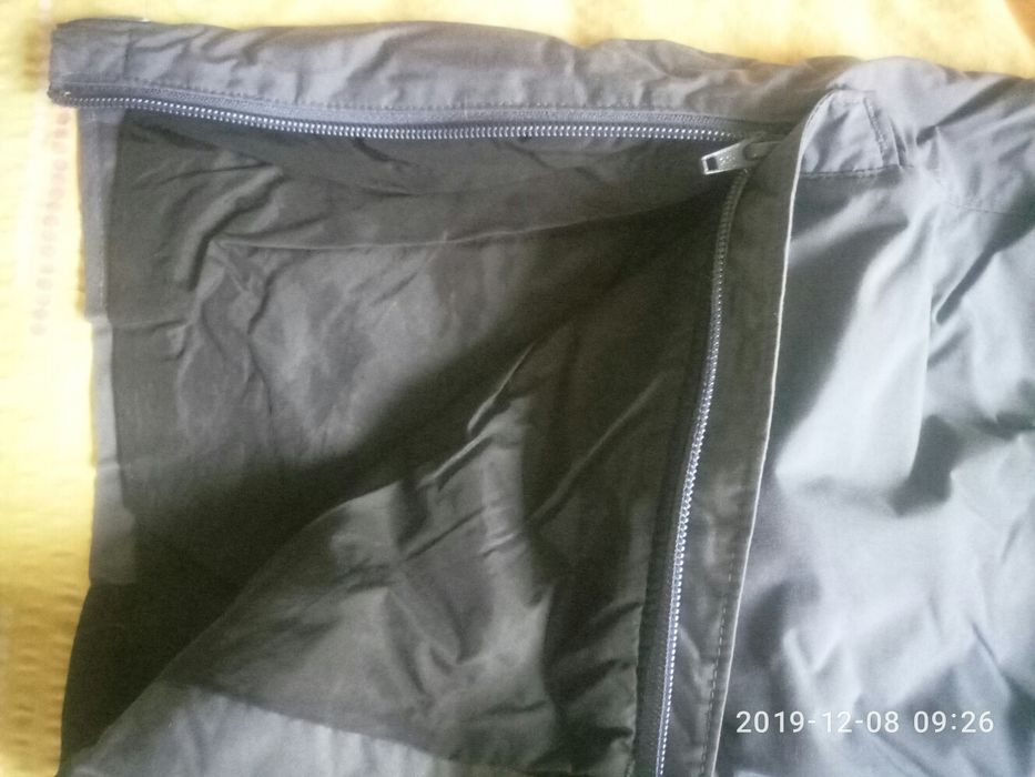 продавам качествен туристически панталон с мембрана