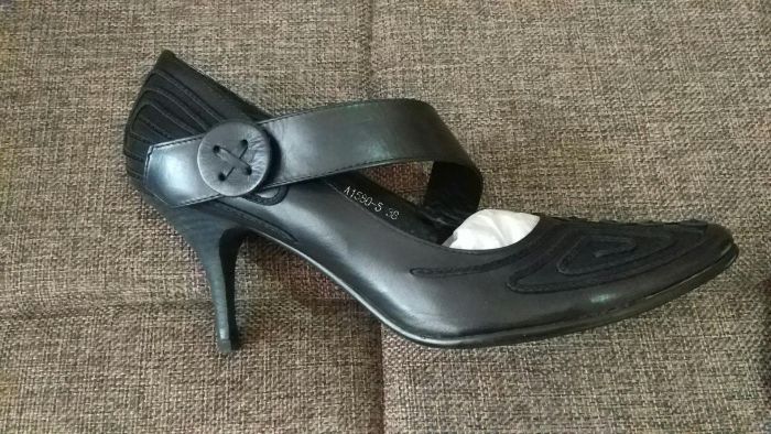 Итальянские кожаные туфли Sasha Fabiani. Размер 38. Почти новые.