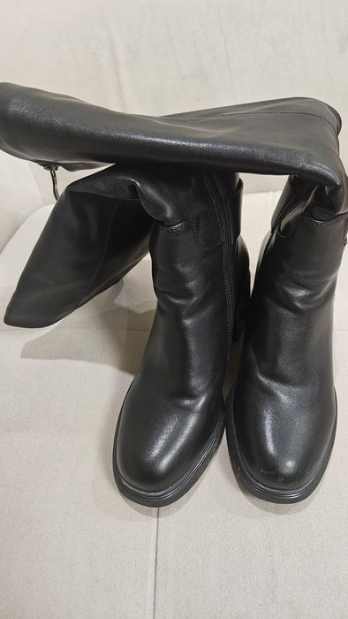 Дамски   ботуши.