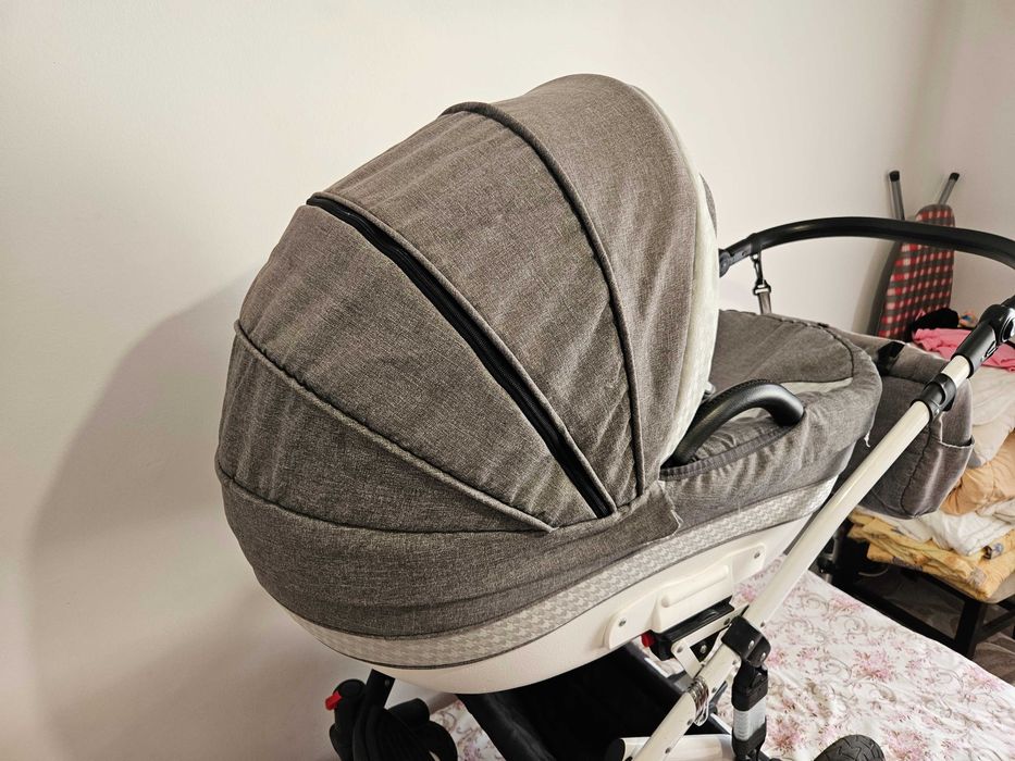 Бебешка количка Lorelli Mia 3 в 1