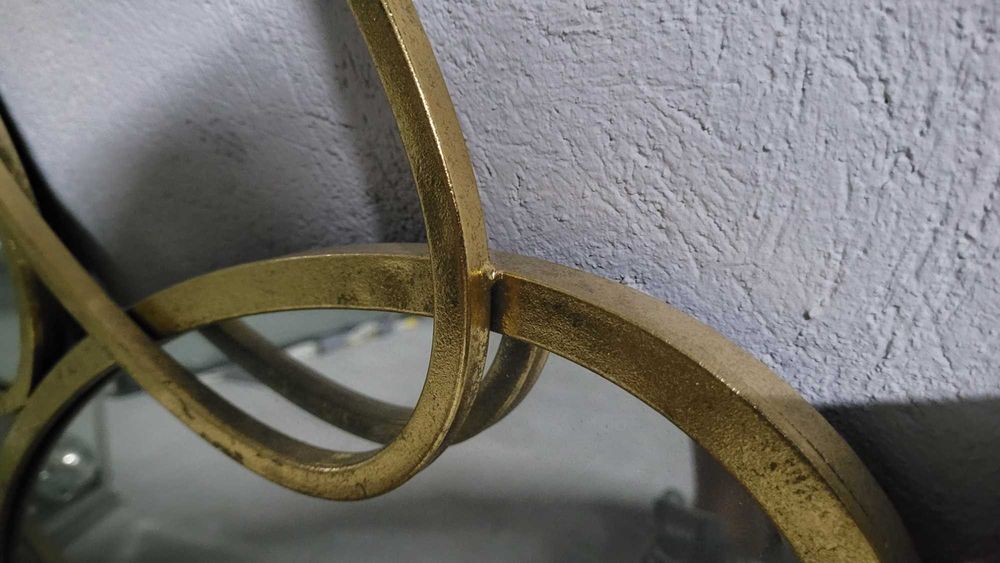 НОВА декорация с огледало, златна