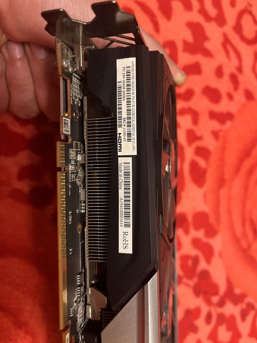 Vând placă video rx 5700xt 8gb