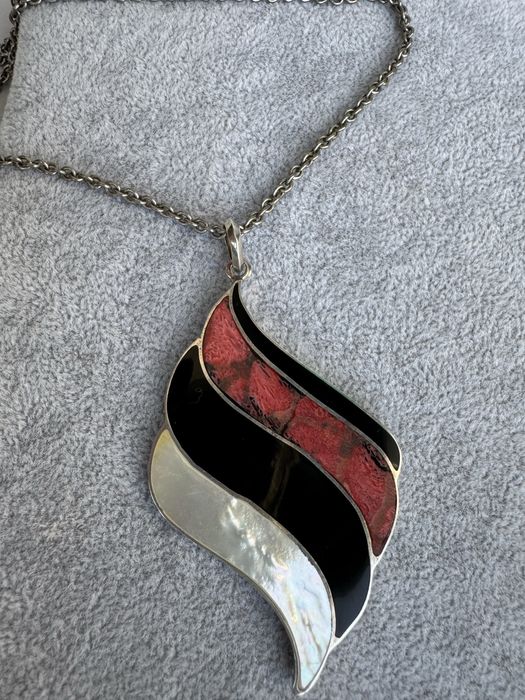 Pandantiv si lant argint -sidef, onix si coral