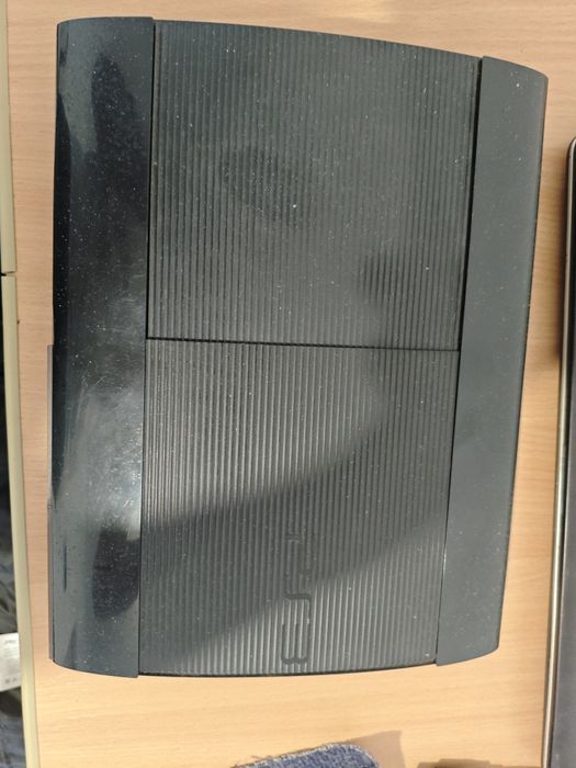 Продам Playstation 3 Super Slim