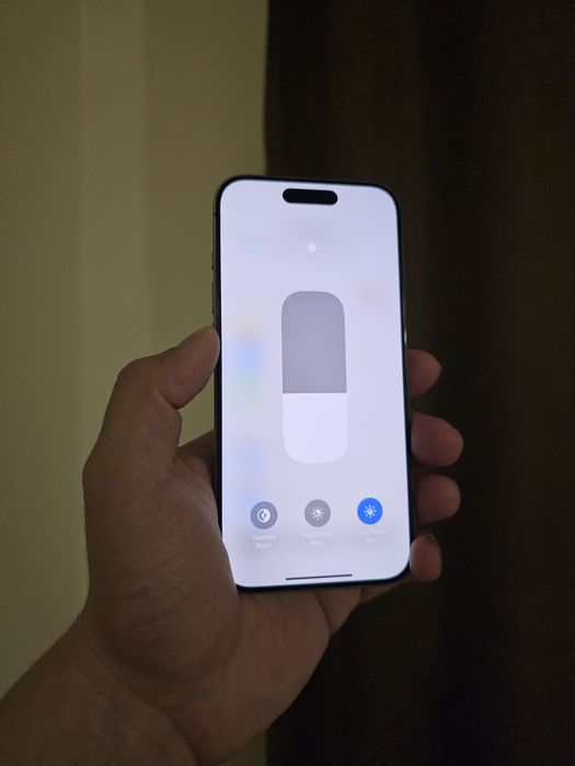 Iphone 15 pro 256 gb