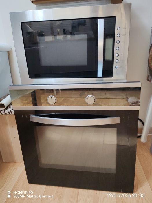 Продам духовку..