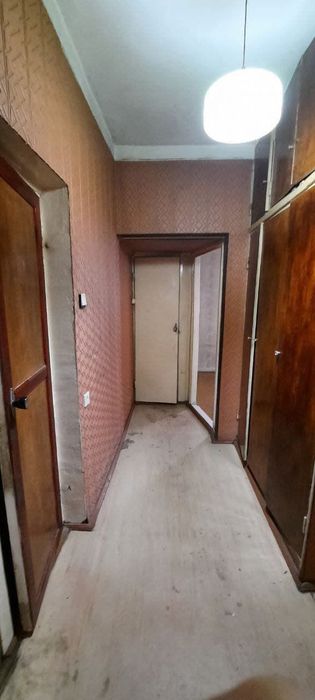 Ц-6 Продается 4 комнатная квартира метро Минор