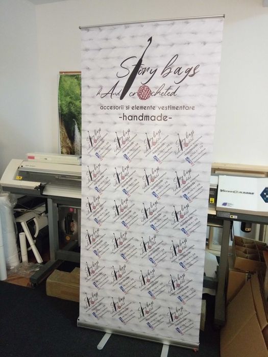 Materiale publicitare: bannere, autocolante etc