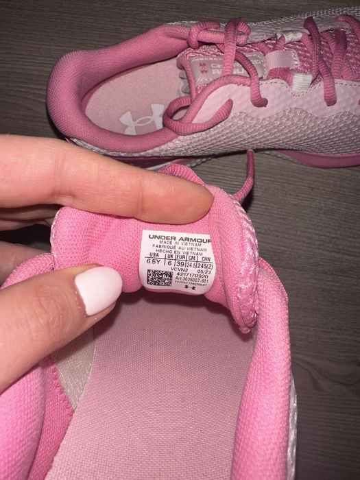 Розови спортни обувки 39 номер