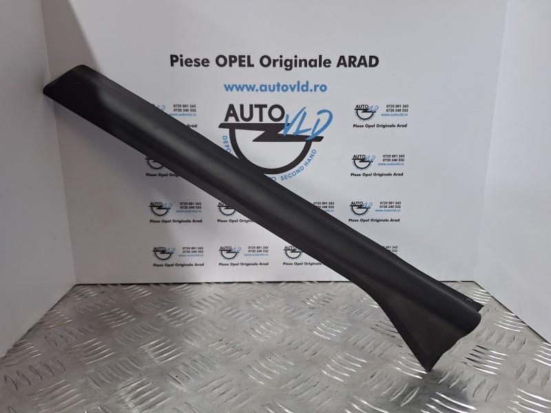 Cheder stalp dreapta fata original Opel Astra H facelift