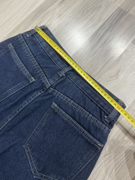 Дънки, тъмносин деним и сака