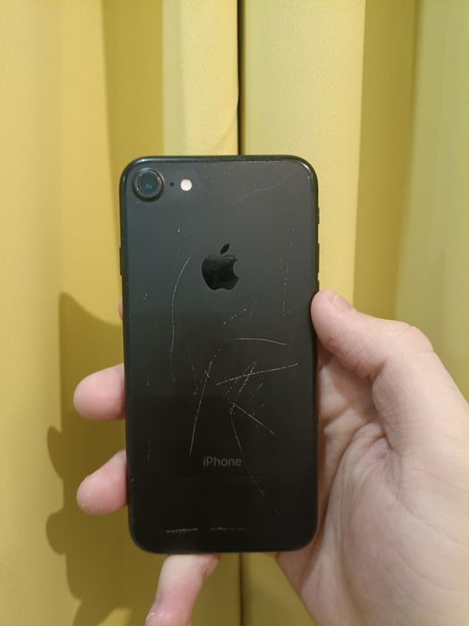 IPhone 7  АКБ 100%