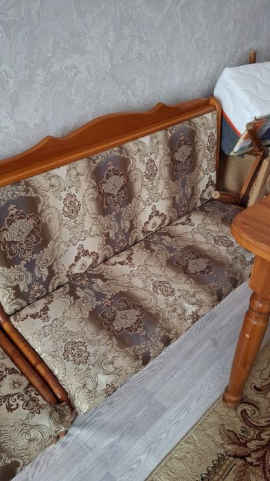 Продам  кухоный  уголок,