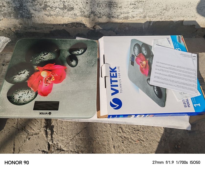 Напольные весы продам