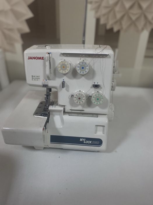 Janome MyLock 205D оверлок
