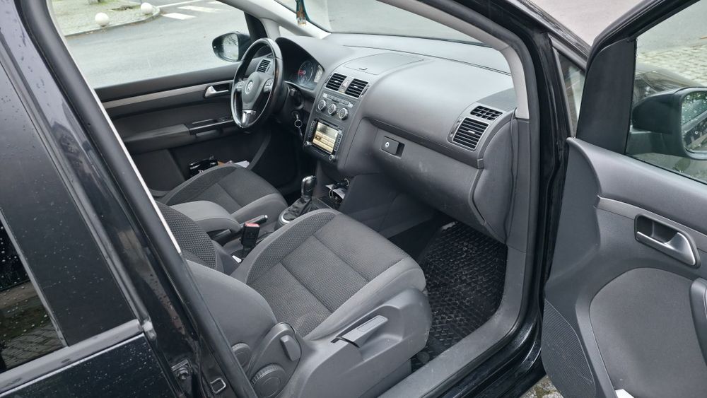 VOLKSWAGEN Touran 2014 — imagine 4