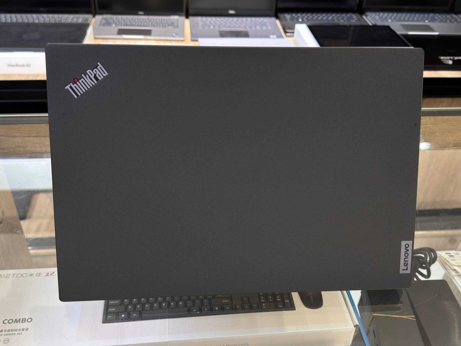 Lenovo ThinkPad T14s Core i5-1145G7 ram 8 ssd 256 сенсорный