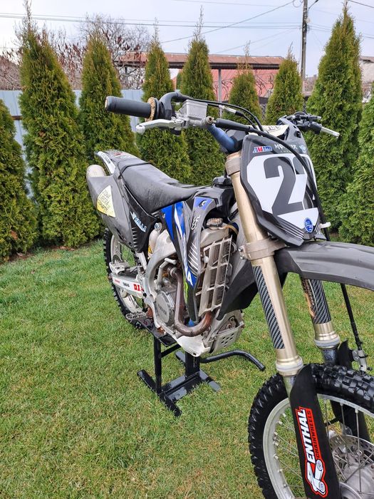 Yamaha yz250f  4t si ktm sx65 2t