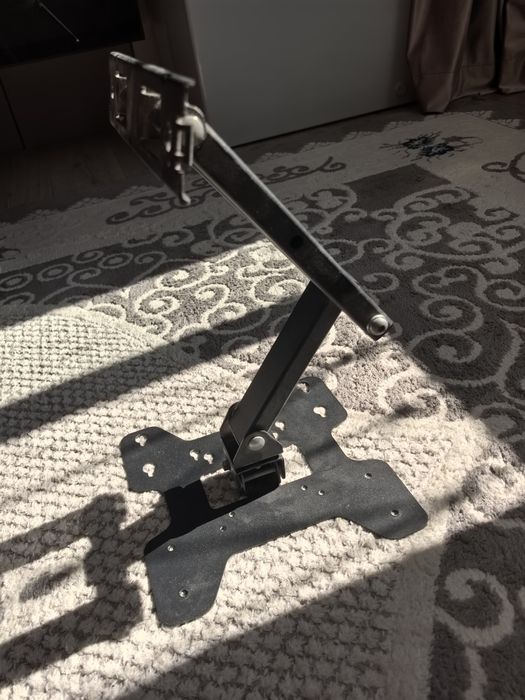 Кранштейн для телевизора