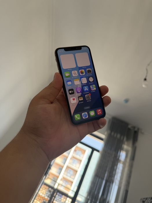 Iphone xs ideal radnoy