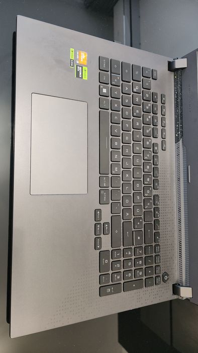 Laptop Rog Strix g713pv