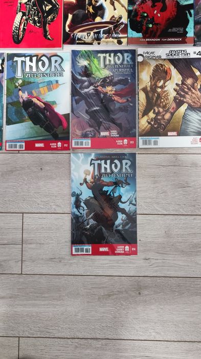 Lot Benzi Desenate Marvel si DC - Thor, Spider-Man, Avengers Sigilate