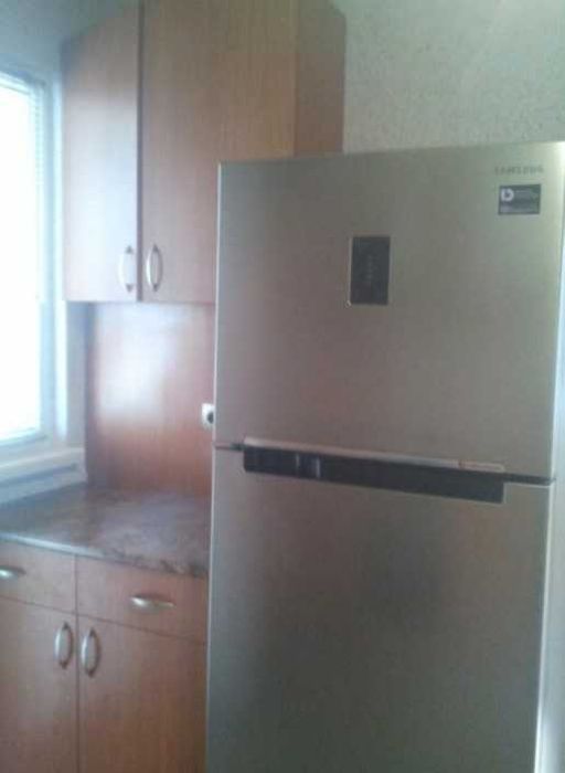 Дава се под наем Тристаен апартамент в София, Център - 100 кв.м за 990 € - Снимка #1