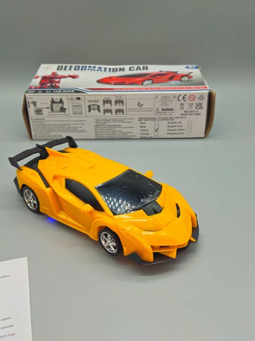 Различни RC трансформираща се кола-робот с дистанционно,светлини, 360°