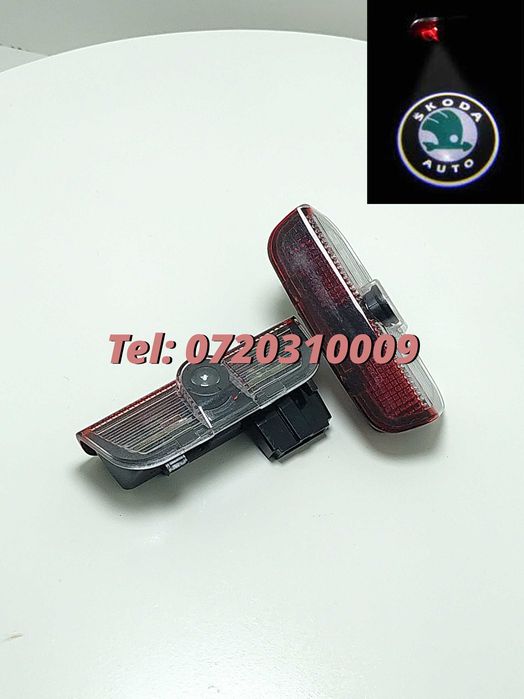 Set 2x Holograme Led Cu Logo Skoda Superb Pentru Portiere