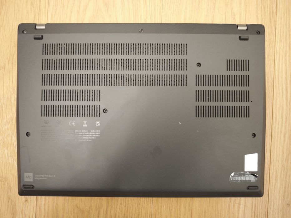 Lenovo Thinkpa T14 Gen 3 - i5 - 1244U