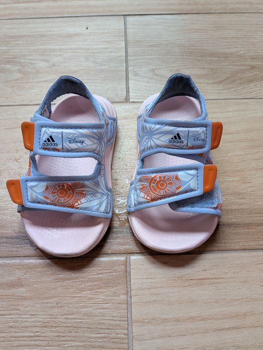 Детски сандали Adidas и Crocs и кецове Zara