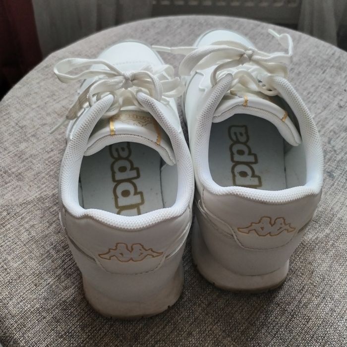 Vand adidasi kappa39