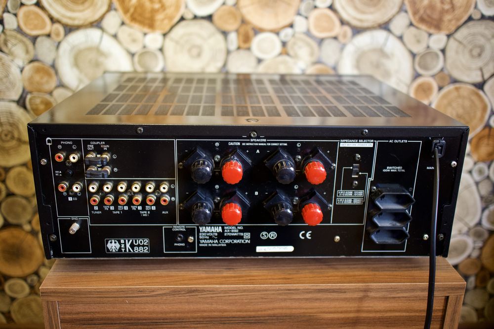 Усилвател Yamaha AX-892