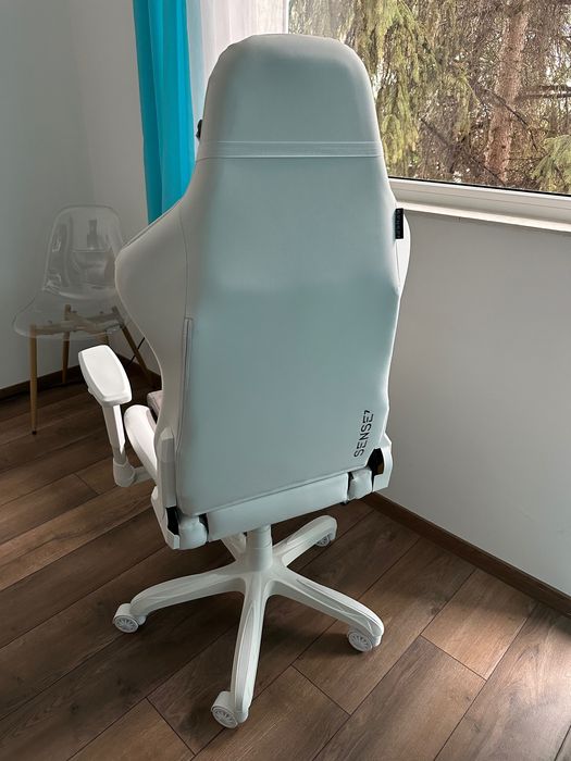 Sense7 Spellcaster нов!